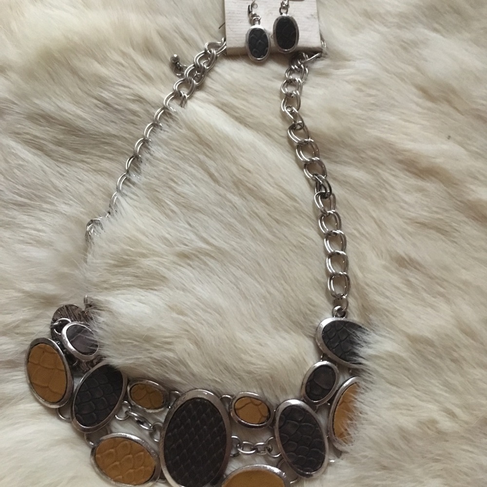Leather Necklace Set